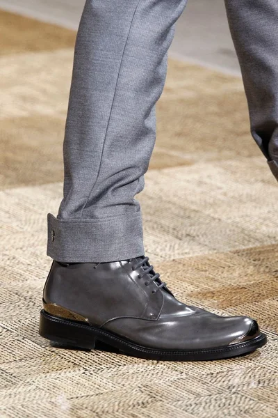 Look 74